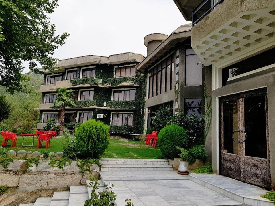 Rock City Resort Mingora Bagian luar foto