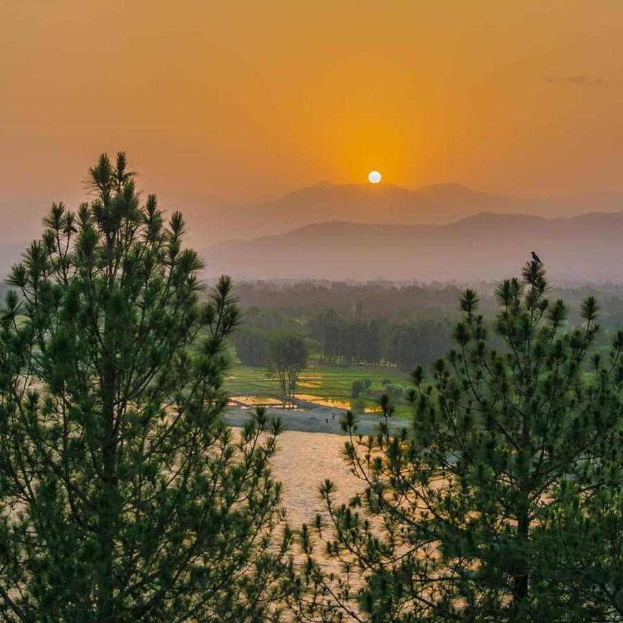 Rock City Resort Mingora Bagian luar foto