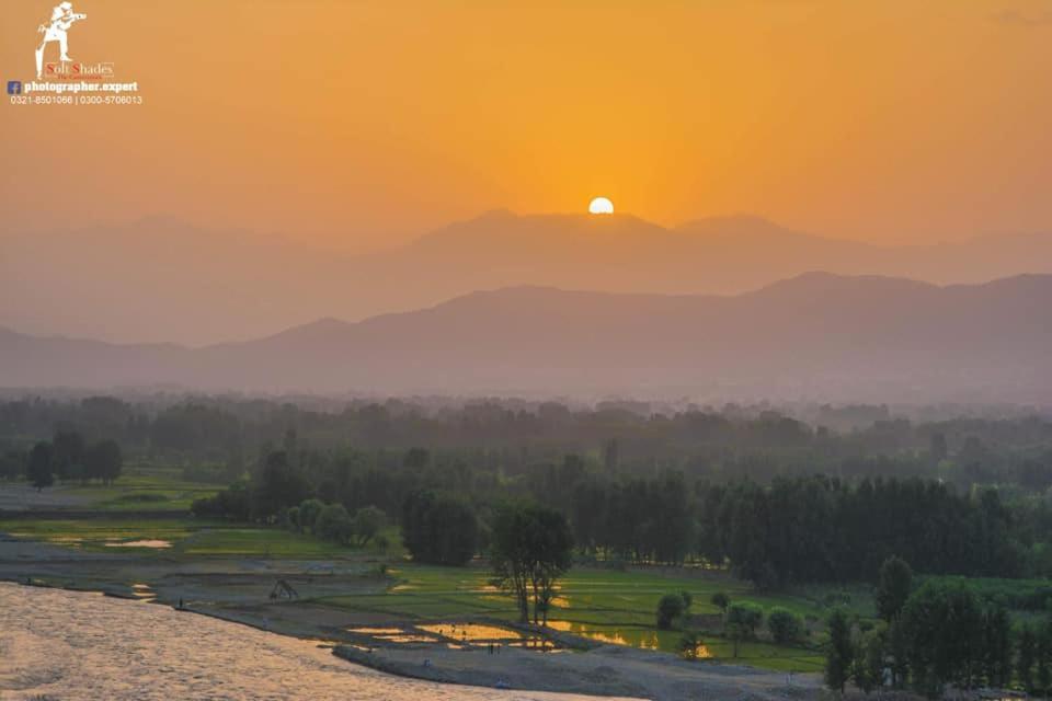 Rock City Resort Mingora Bagian luar foto