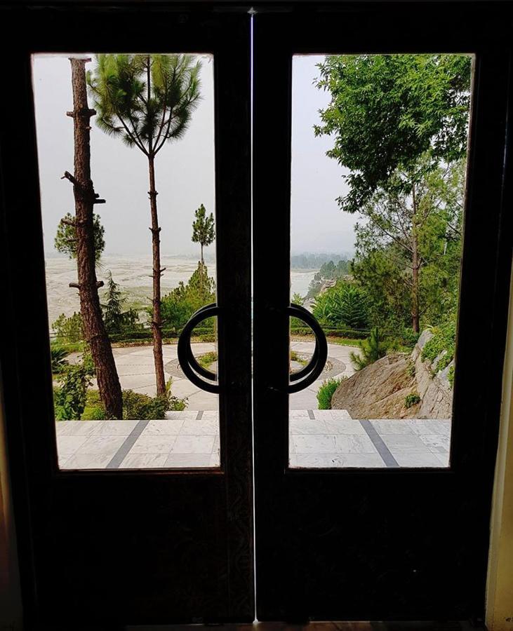 Rock City Resort Mingora Bagian luar foto
