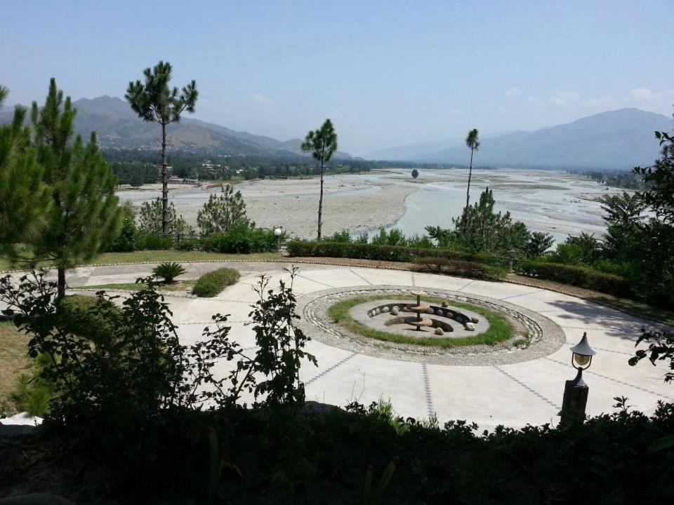 Rock City Resort Mingora Bagian luar foto